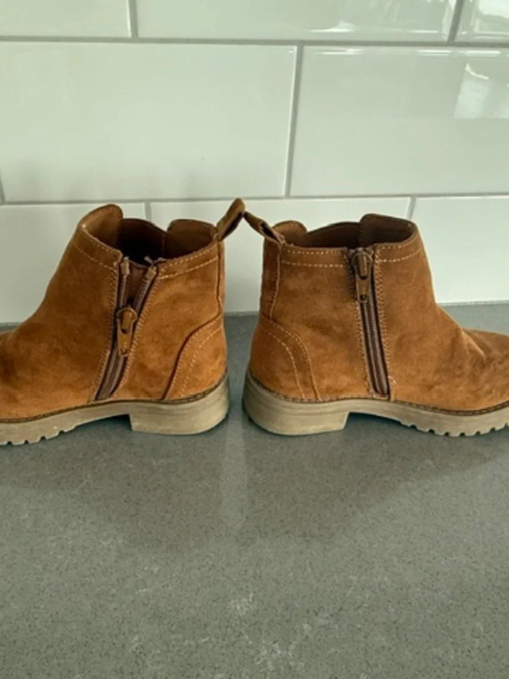 Little Girl Gap Brown Chelsea Suede Boots Size 11  EUC